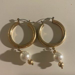 8 other reasons x Sophia Richie Pearl Gold Hoop Earrings